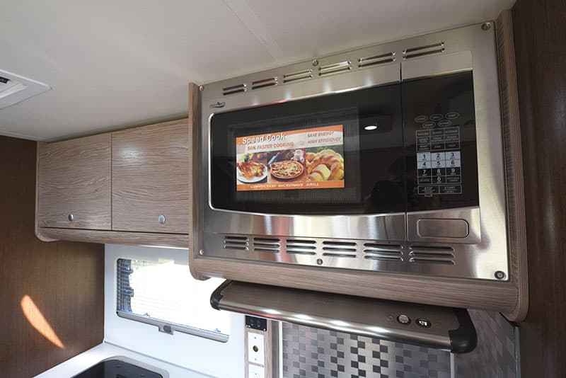TruckChef - 24 Volt Microwave oven for Trucks