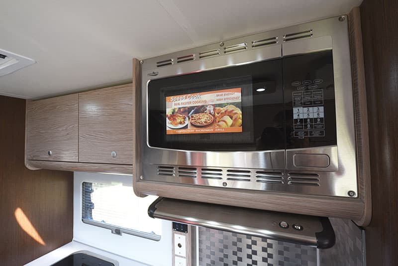 9 Best Microwaves for Trucks Reviews of 2023 You Should Buy – Far & Away UK